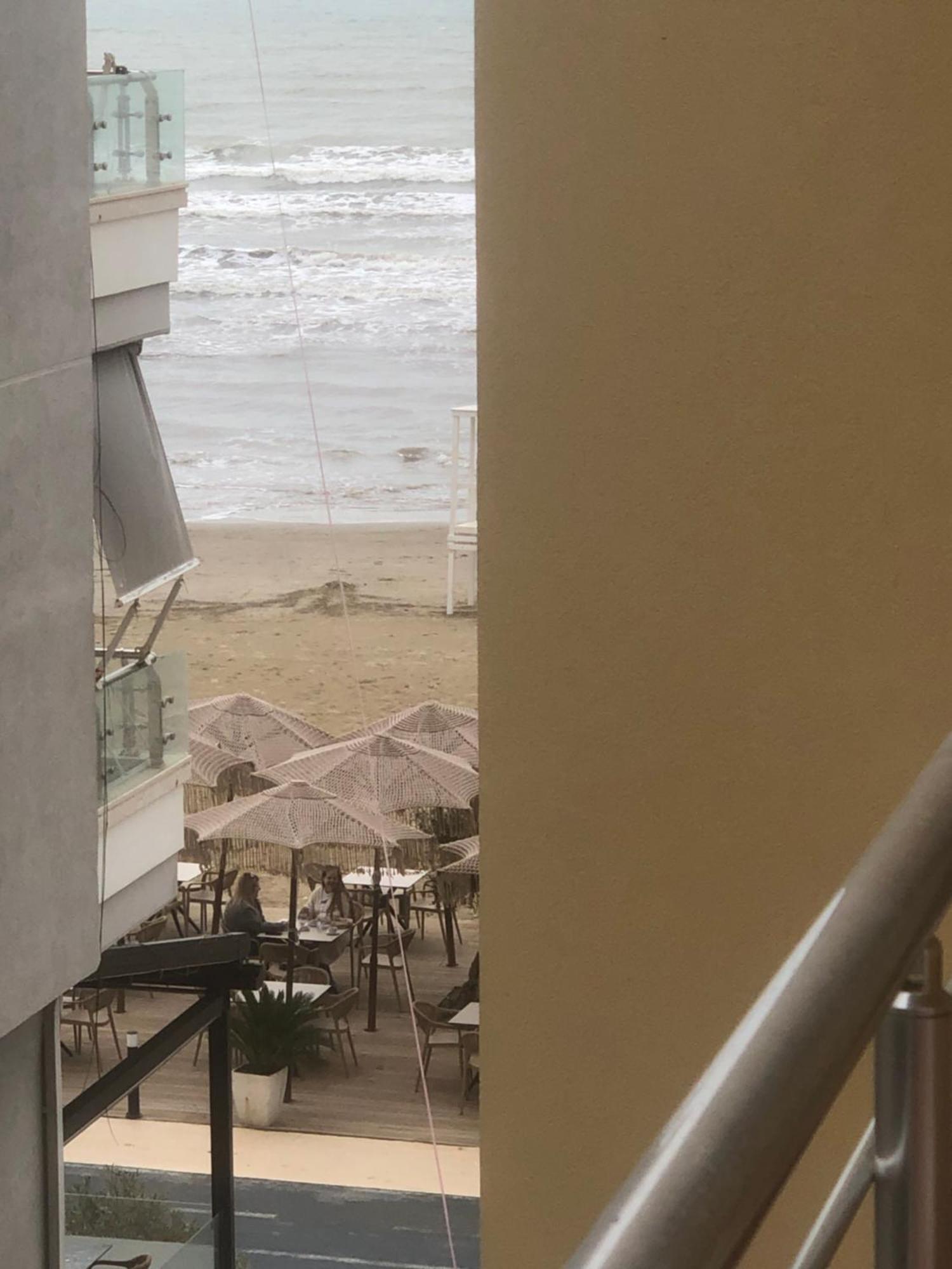 Sun & Sea Apartment Дуррес Экстерьер фото